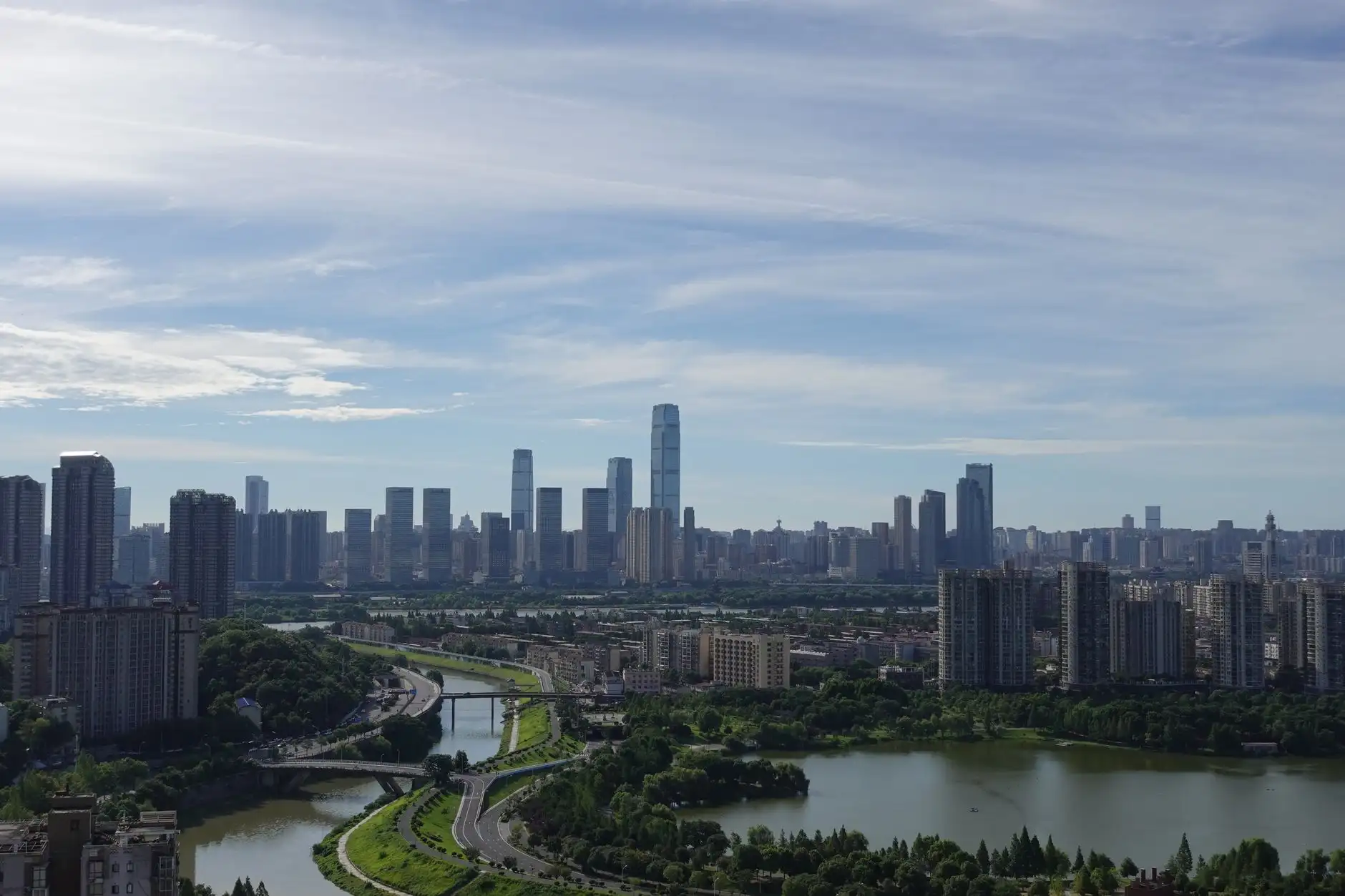 智慧教室建设关键：多媒体讲台与电子白板集成方案解析