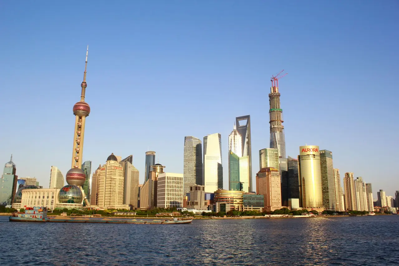 智慧教室建设中的录播主机选型要点与配置建议封面图