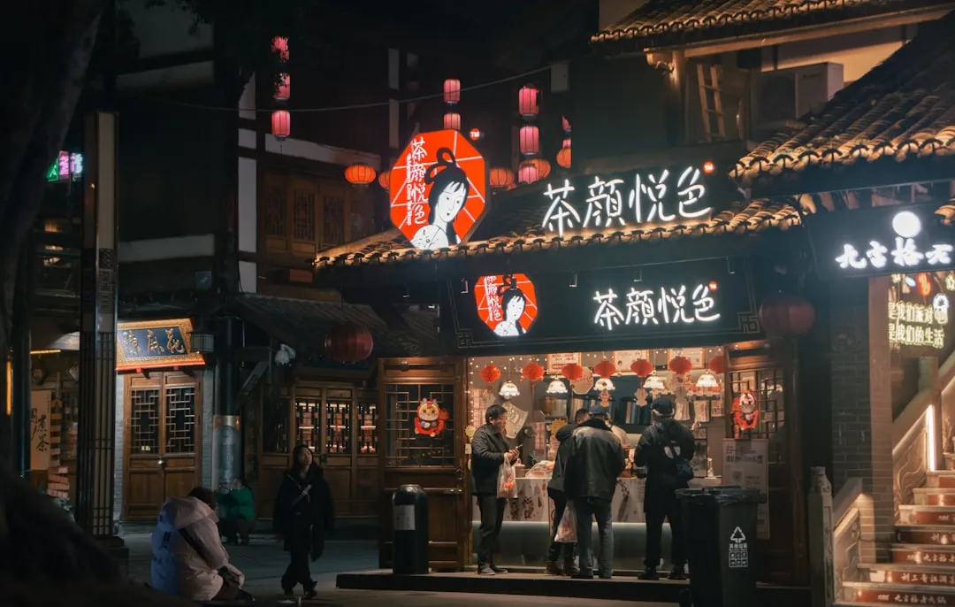 录播主机与吊麦协同部署方案在智慧教室中的应用